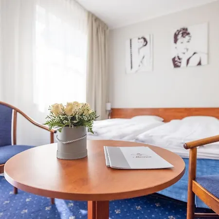 Lägenhetshotell Marina 3*