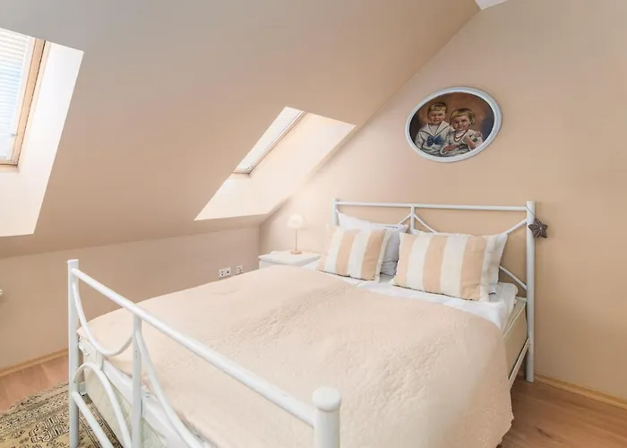 Marina Aparthotel 3*